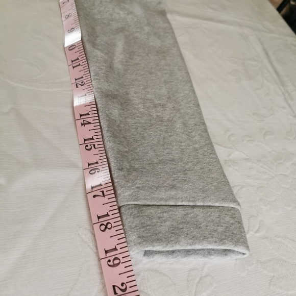 Make+Model Gray Ruffle Hooded Sweatshirt Size Med - Picture 9 of 9